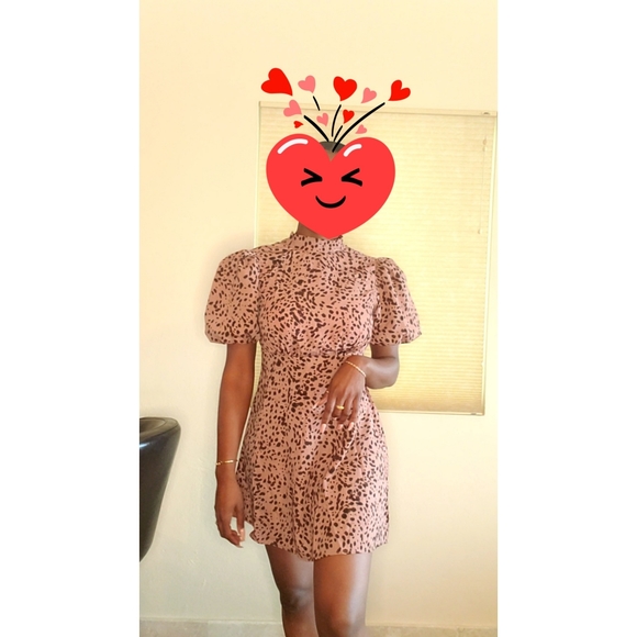 MISSGUIDED HIGH NECK PUFF SLEVE DRESS - Picture 6 of 7